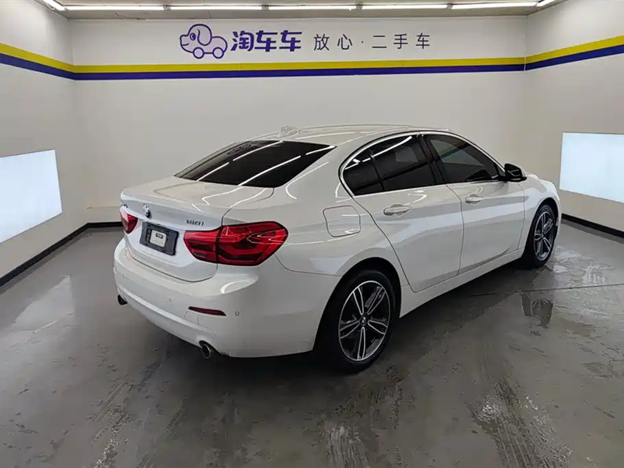 BMW 1 Series 2020 Model 120i Fashion Style фото 3