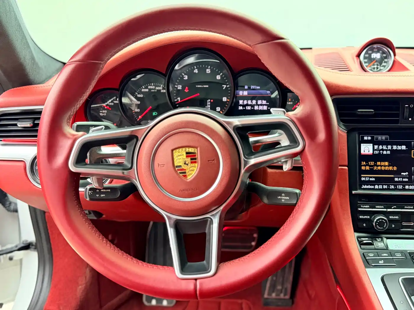 Porsche 911 2012 Carrera 3.4L фото 7