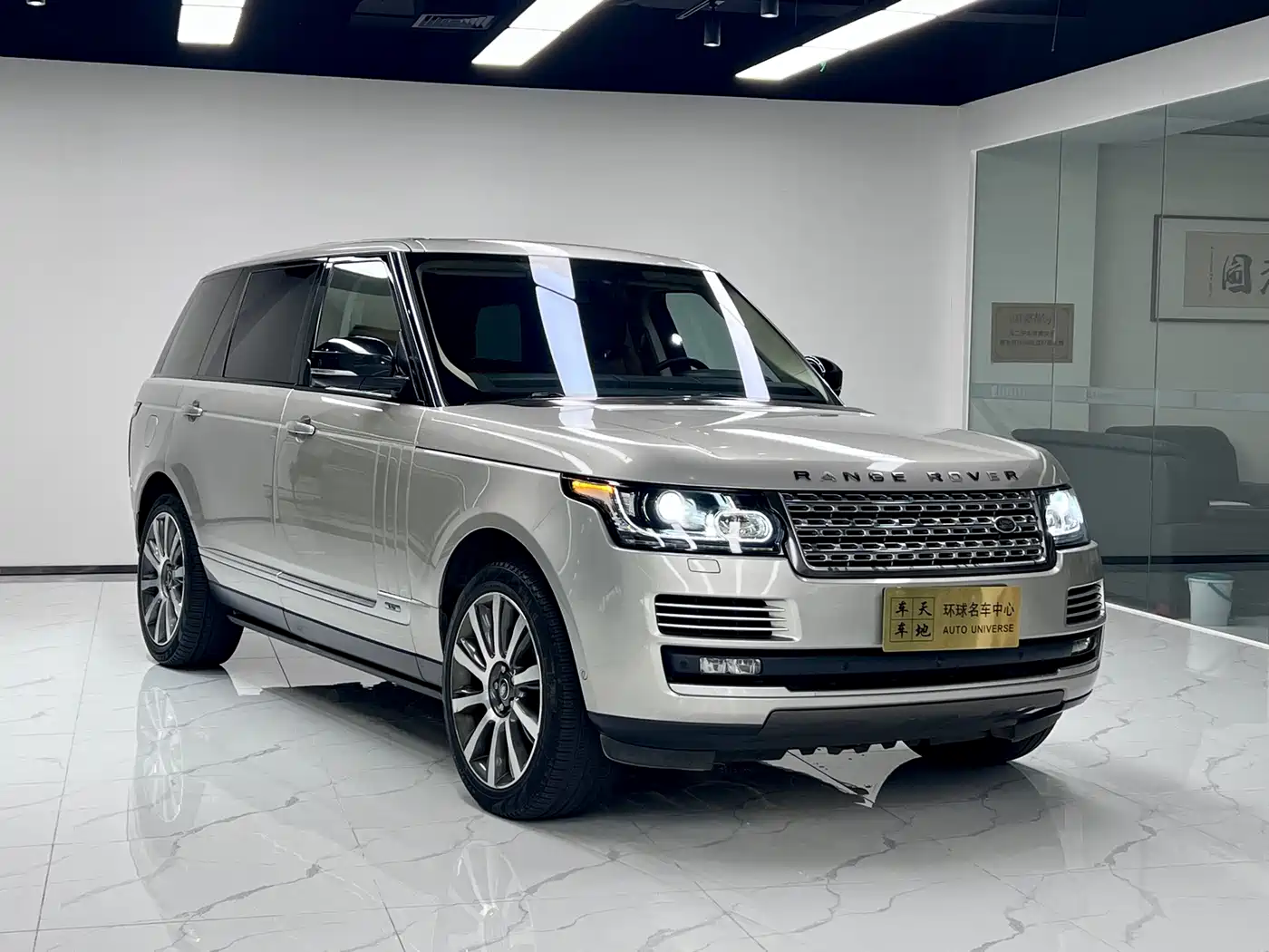 Land Rover Range Rover 2016 5.0 SC V8 AB Ultimate Autobiography LWB фото 3