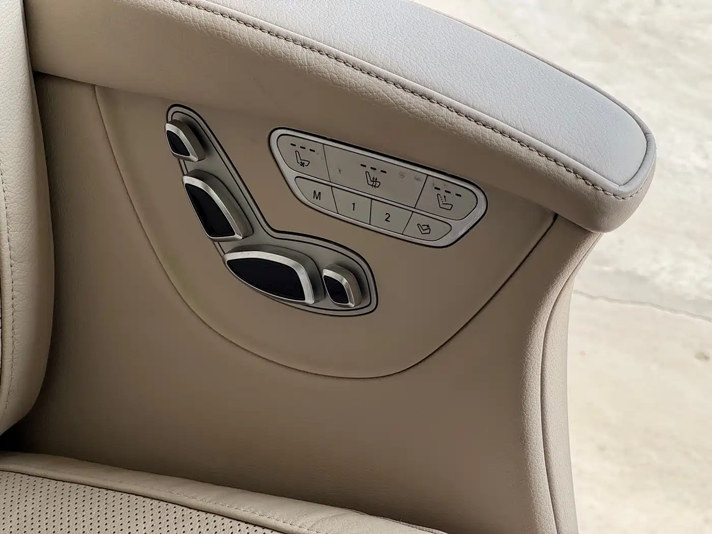 Mercedes-Benz V-Class 2016 V 260 L Premium Long фото 15