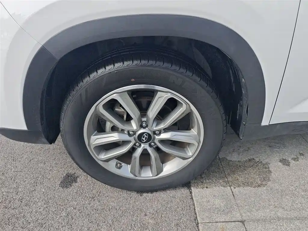 Hyundai Beijing Hyundai ix35 2019 2.0L Automatic 2WD Zhiyong·Enjoy China V фото 25