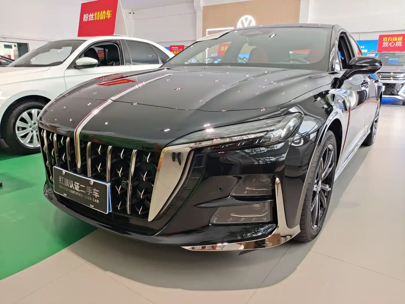 Hongqi H6 2025 Model 2.0T Fashion Edition