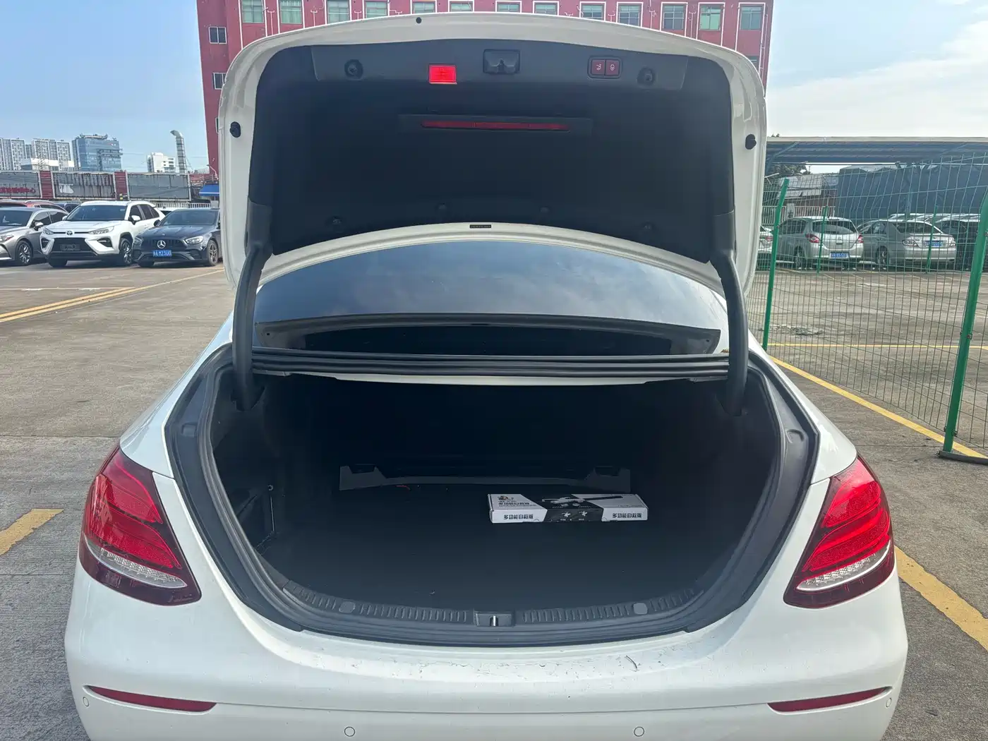 Mercedes-Benz E-Class 2019 Facelift E 300 L Luxury фото 6
