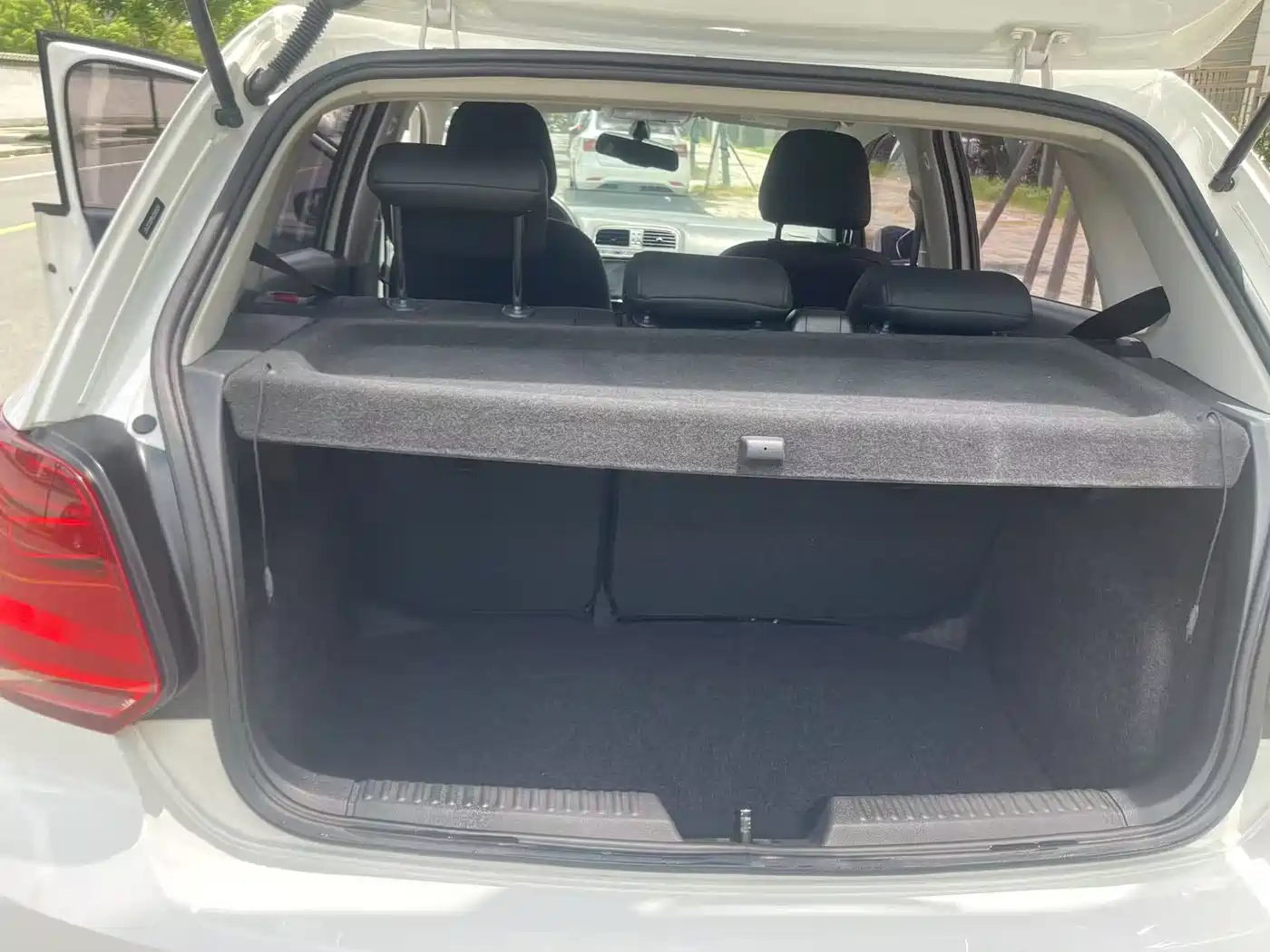Volkswagen Polo 2018 1.5L Auto Comfort фото 8