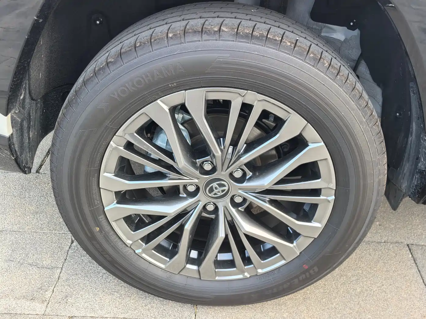 Toyota Wildlander 2025 2024 Hybrid 2.5L E-CVT FWD Luxury PLUS Edition