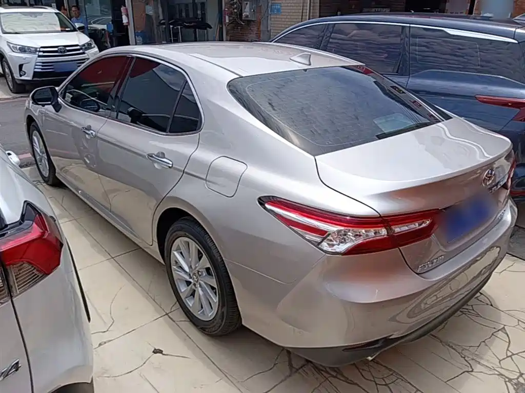 Toyota Camry 2021 2.0G Luxury Edition фото 5