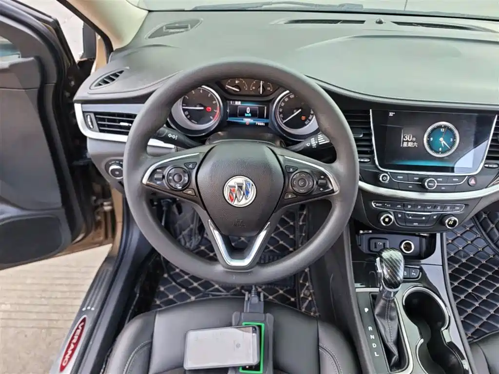 Buick Verano 2017 Sedan 20T DCT Elite фото 11