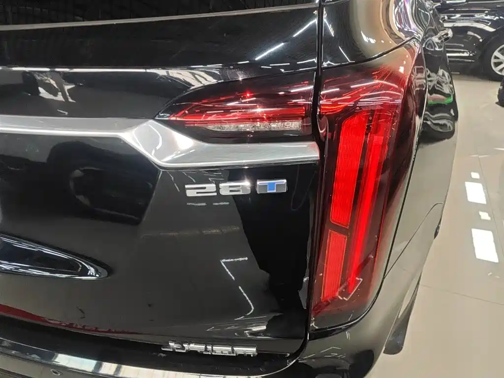 Cadillac XT6 2022 2.0T 7-Seater 2WD Luxury Edition фото 24