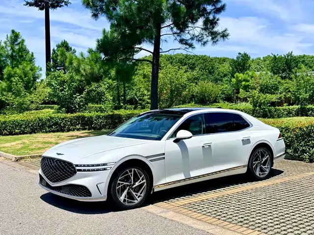 Genesis Genesis G90 2023 3.5T Flagship Version