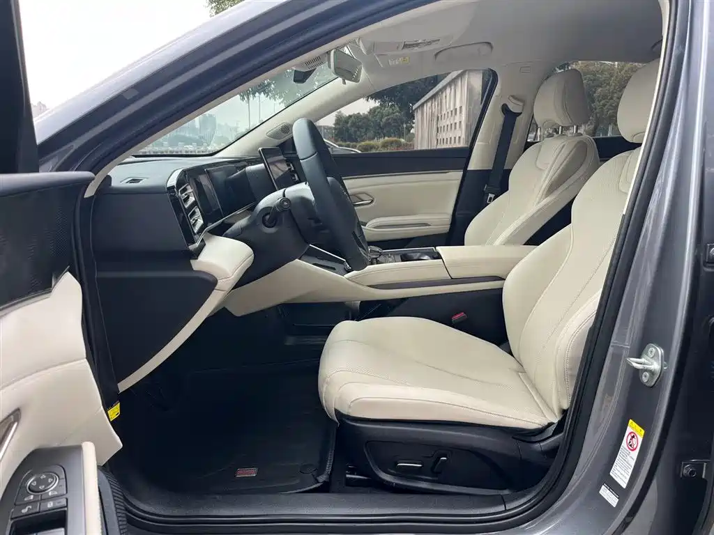 BYD Qin L 2024 DM-i 80KM Superior фото 4