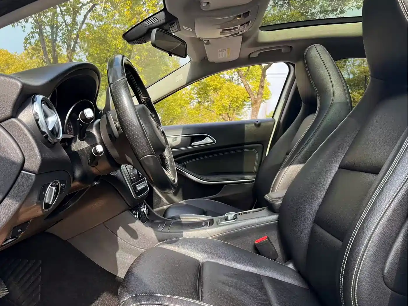 Mercedes-Benz GLA 2017 GLA 200 Dynamic фото 11