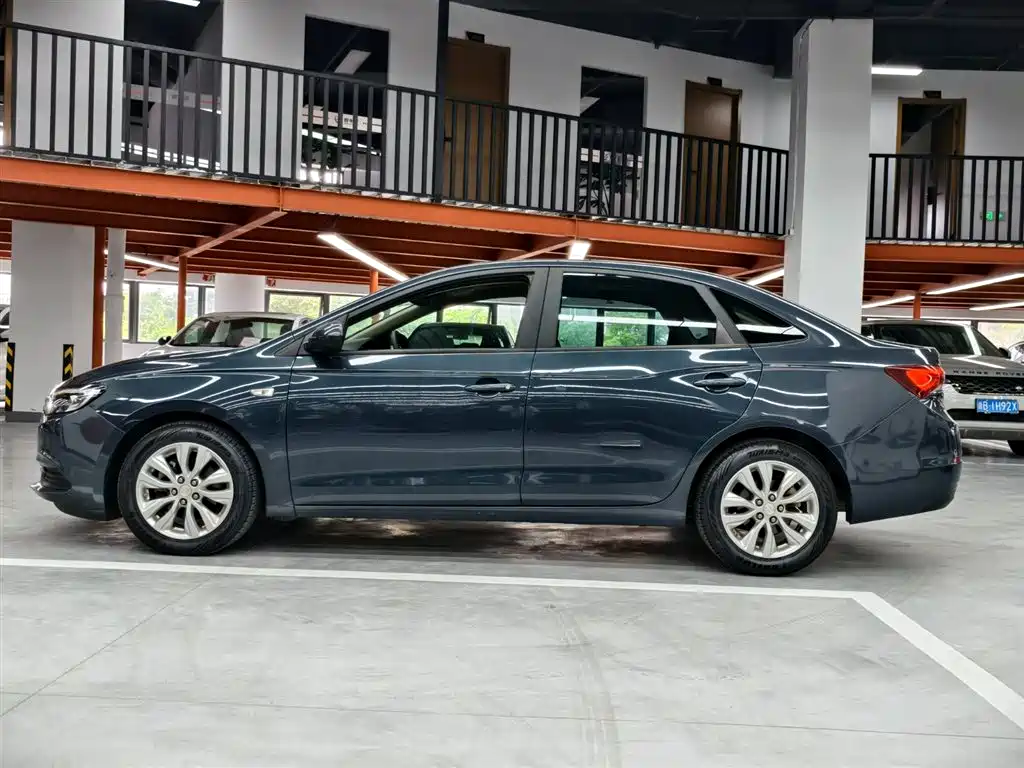 Buick Excelle 2021 Exemplar 1.5L Auto Elite фото 12