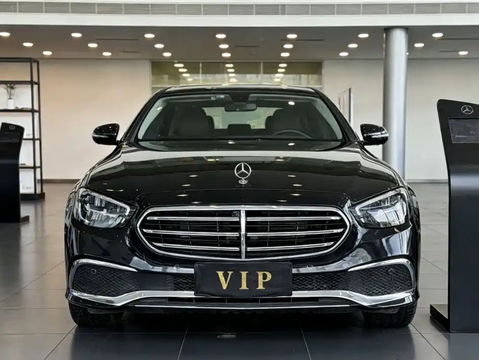 Mercedes-Benz E-Class 2021 E 300 L Fashion фото 2