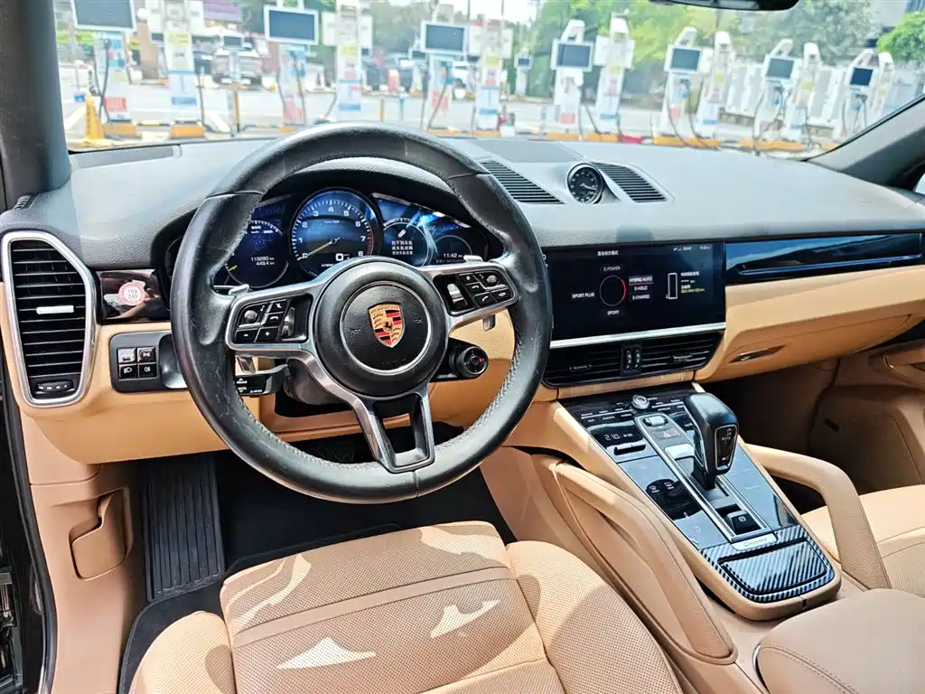 Porsche Cayenne New Energy 2019 Cayenne E-Hybrid 2.0T фото 12