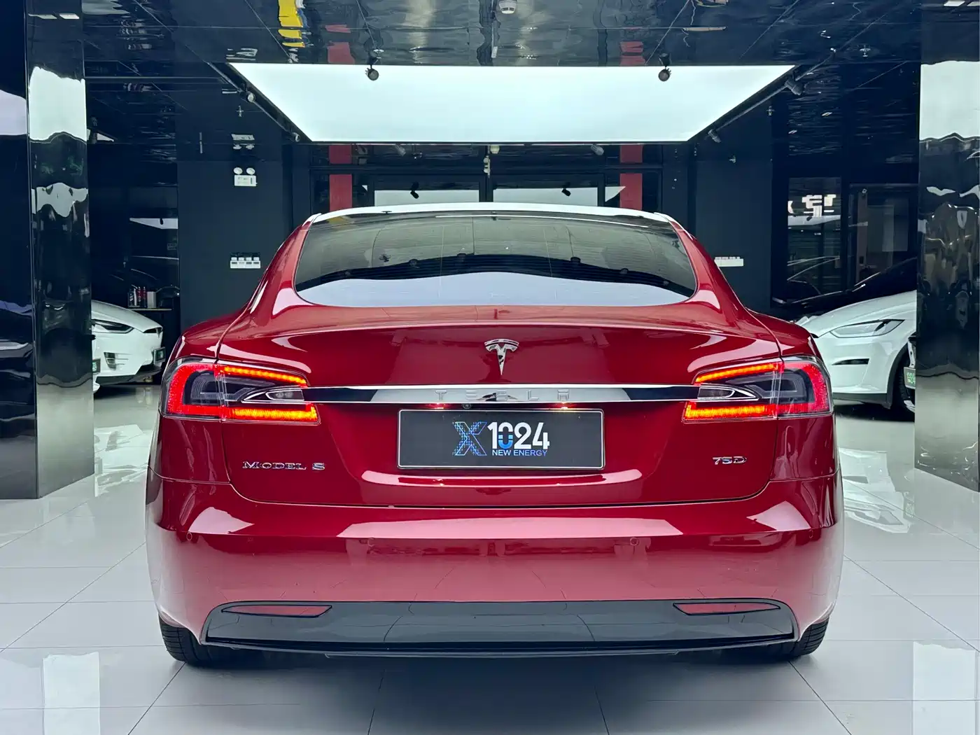 Tesla Model S 2019 2017 Model S 75D Standard Range