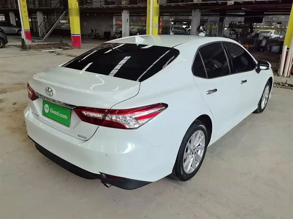 Toyota Camry 2021 2.0G Luxury Edition фото 7