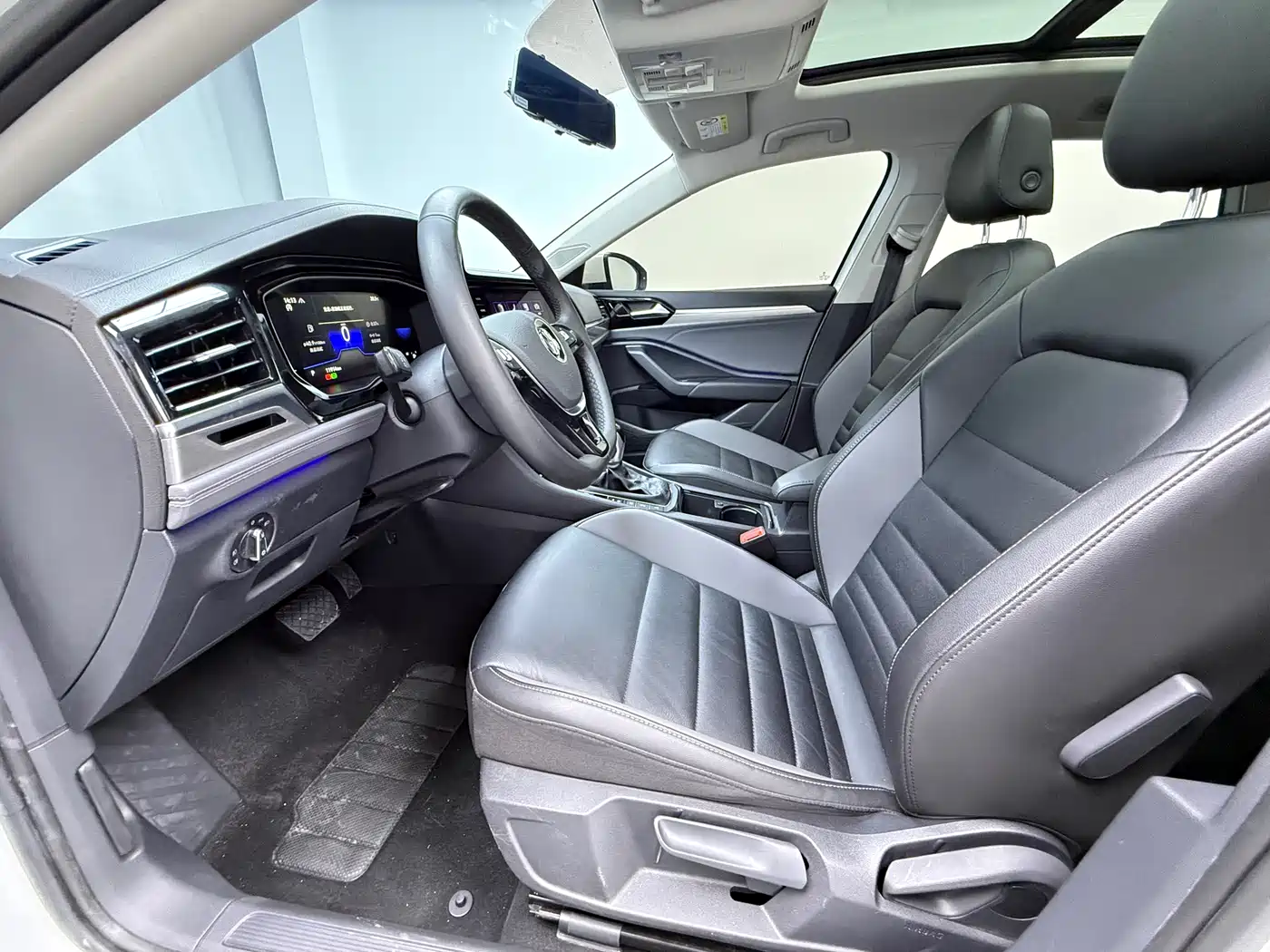 Volkswagen Sagitar 2021 280TSI DSG Surpassing Edition фото 15