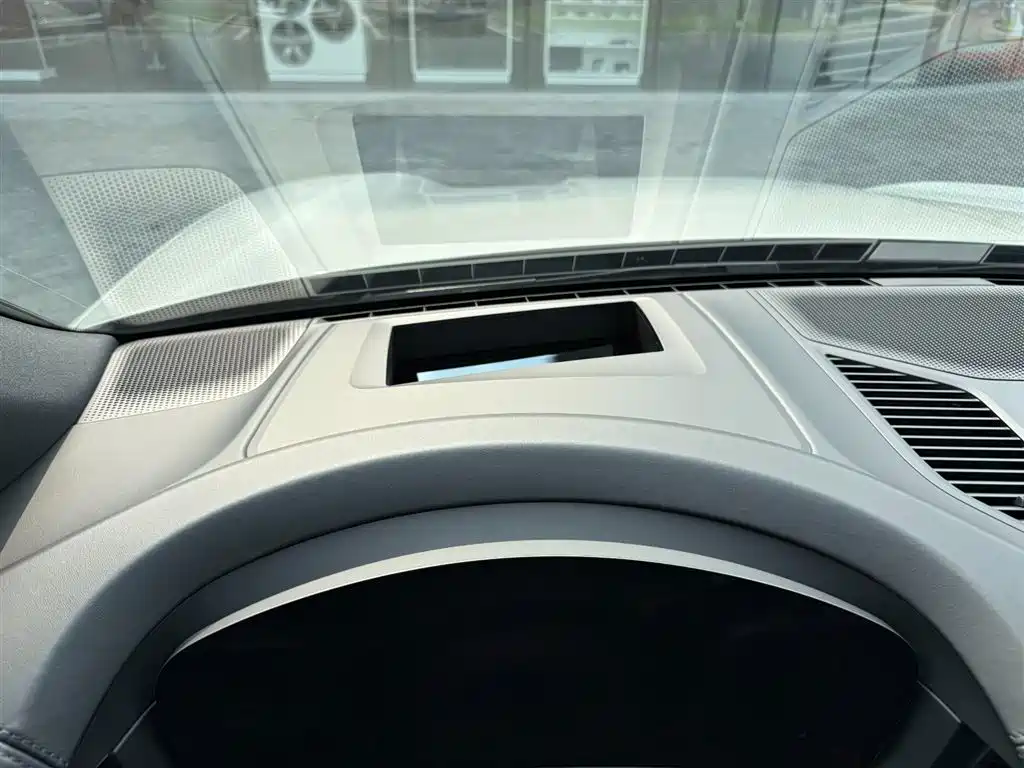 Porsche Cayenne 2025 Cayenne 3.0T Dream Chaser Edition фото 12