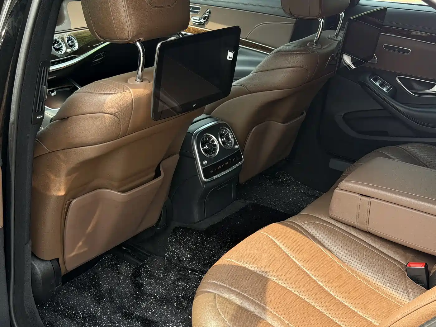 Mercedes-Benz S-Class 2016 S 320 L Luxury фото 19