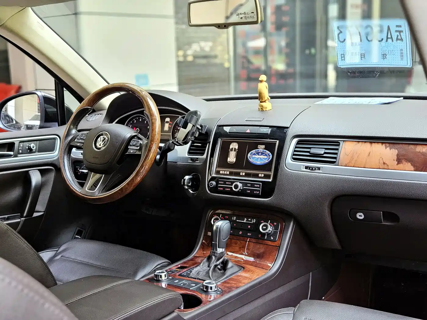 Volkswagen Touareg 2011 3.0TSI Comfort фото 8