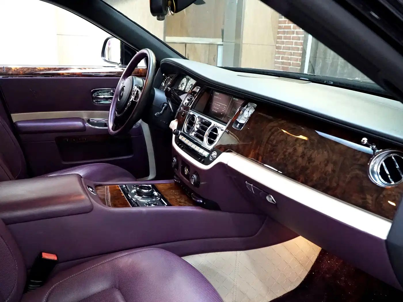 Фото 8 - Rolls-Royce Ghost