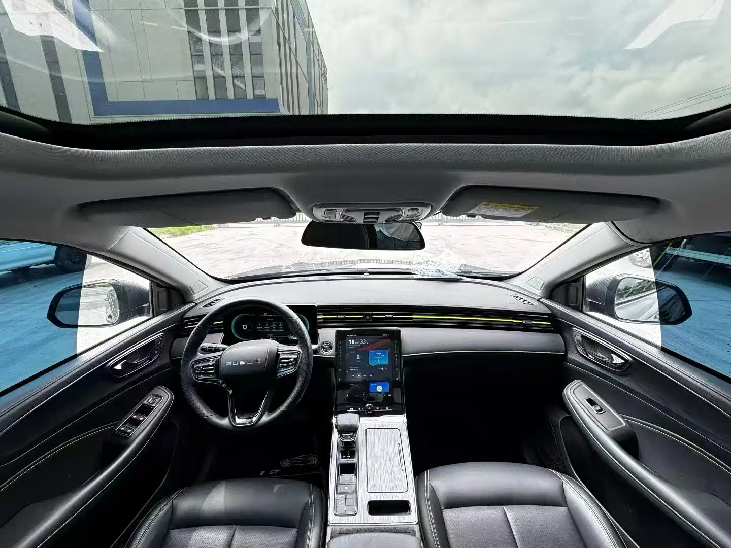 Фото 5 - Roewe RX5
