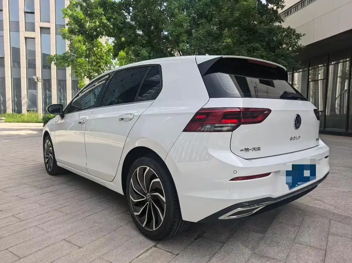 Volkswagen Golf 2023 280TSI DSG Pro фото 9