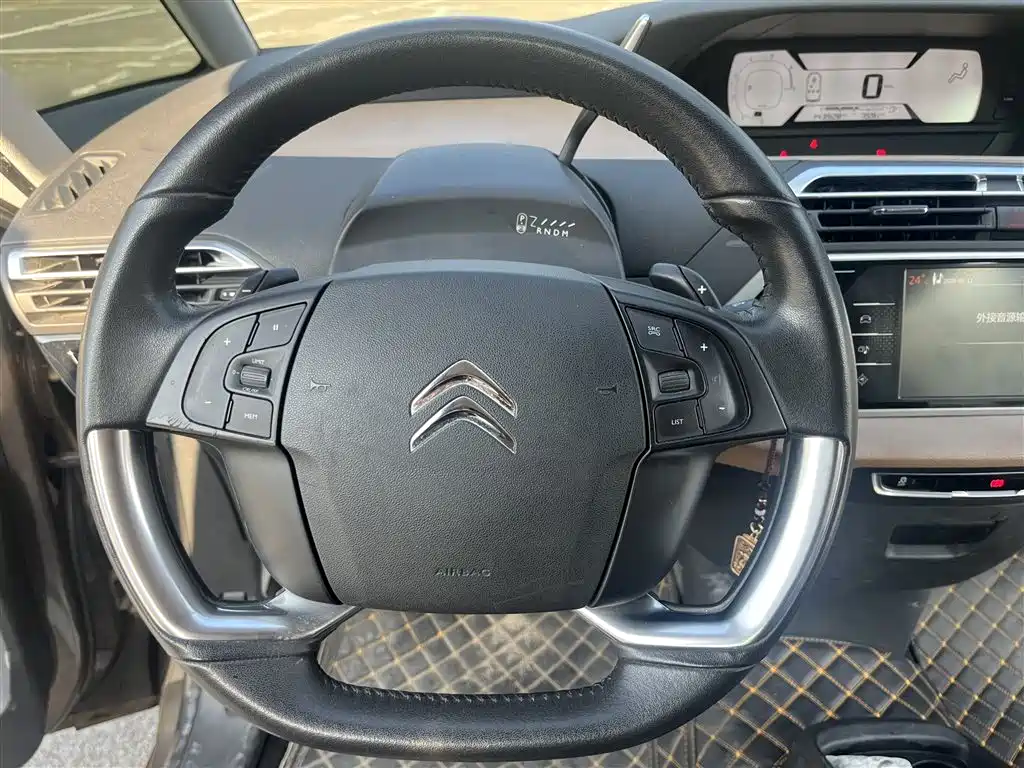 Фото 3 - Citroën C4 Picasso