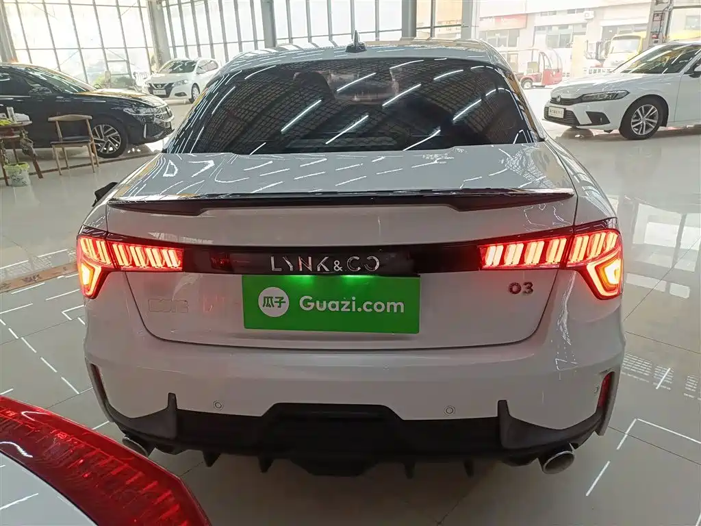 Lynk & Co 03 2020 2.0TD Auto Power Edition фото 6