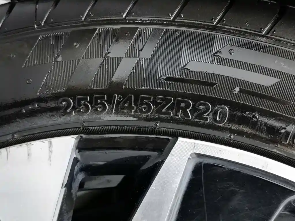 SERES SF5 2021 2021 4WD Freedom Expedition Edition