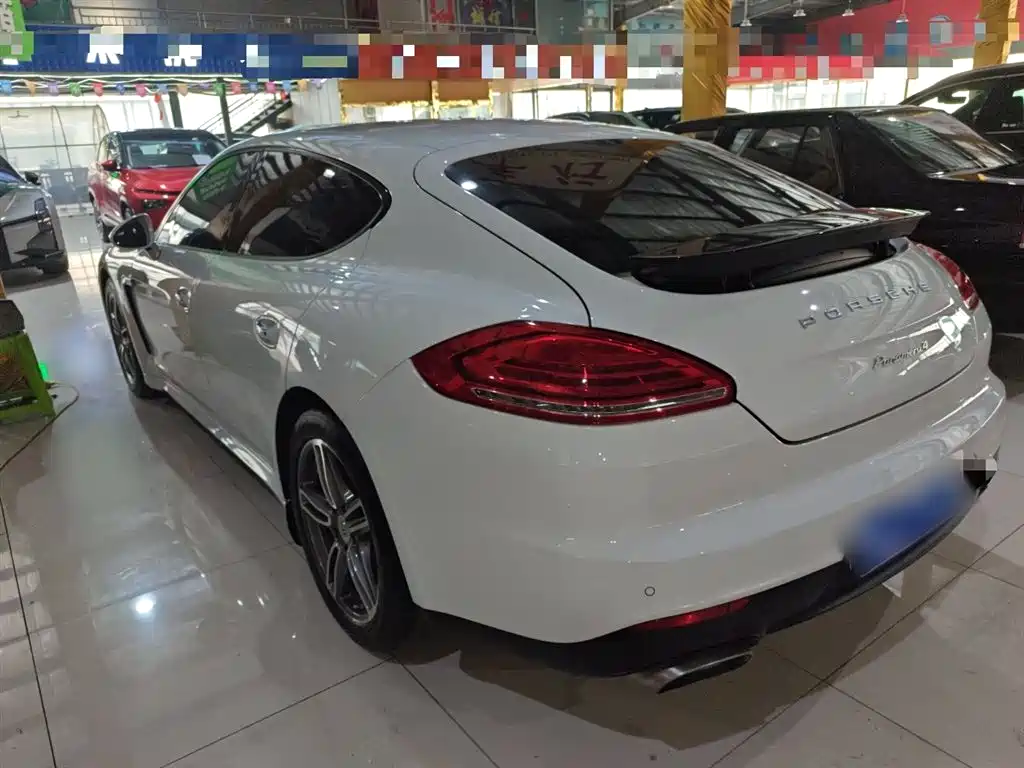 Porsche Panamera 2014 Panamera 4 3.0T фото 23