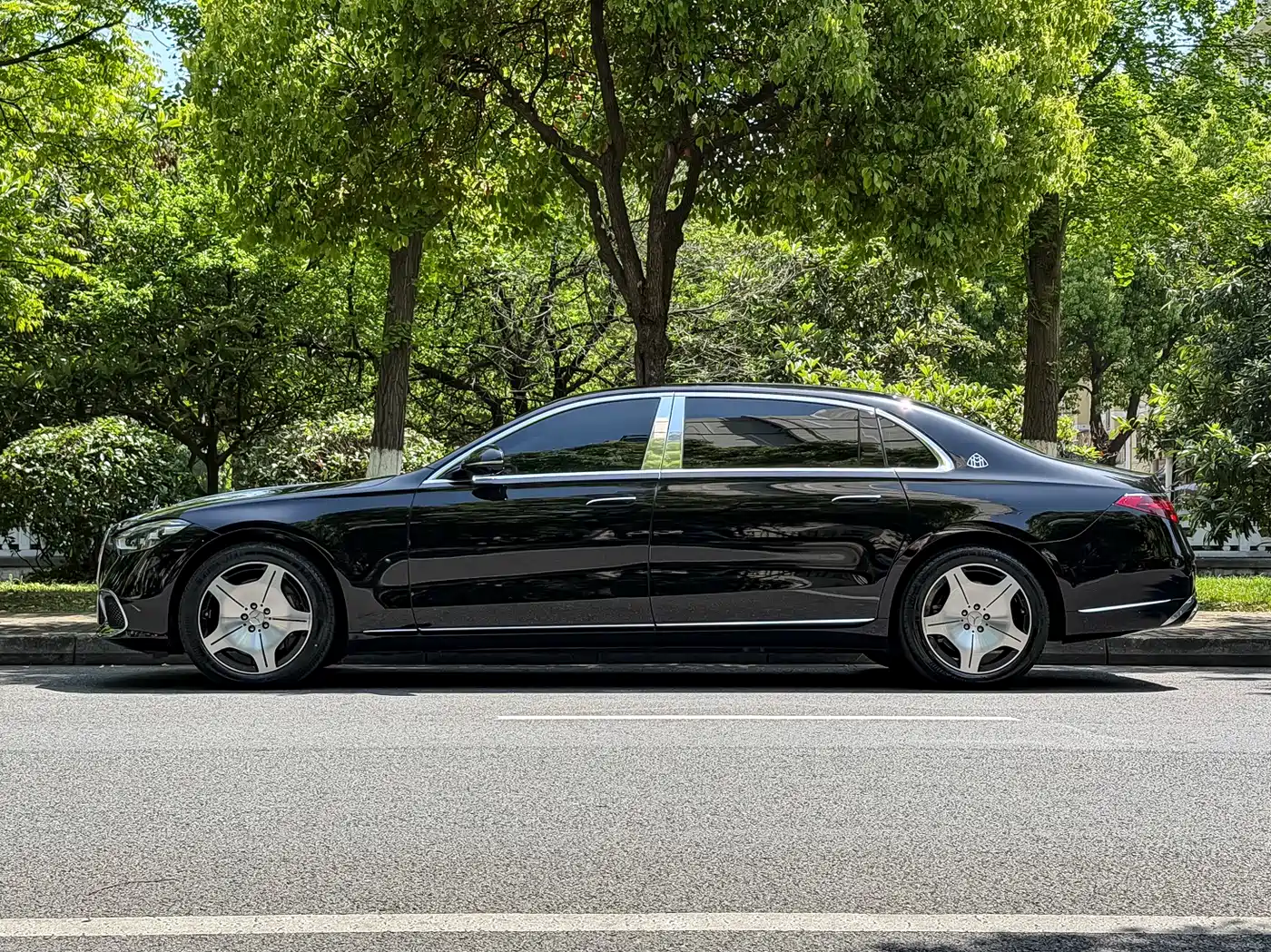 MERCEDES-BENZ MAYBACH S-CLASS