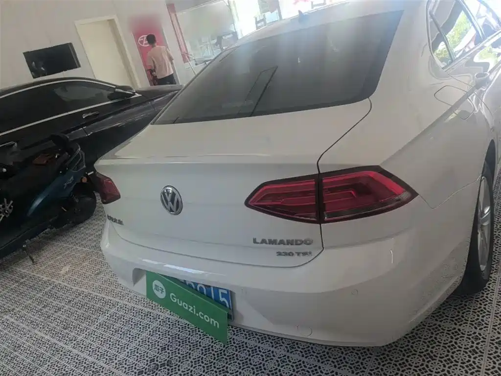 Volkswagen Lamando 2018 230TSI DSG Trend Edition фото 6