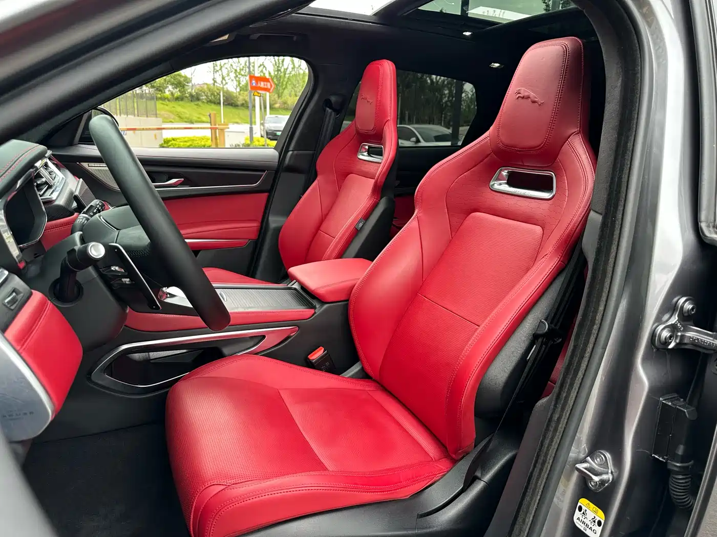 Jaguar F-PACE 2024 P250 R-Dynamic HSE фото 27