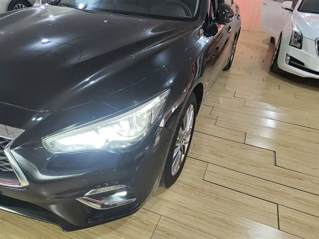 Infiniti Q50L 2018 2018 2.0T Premium Edition China V