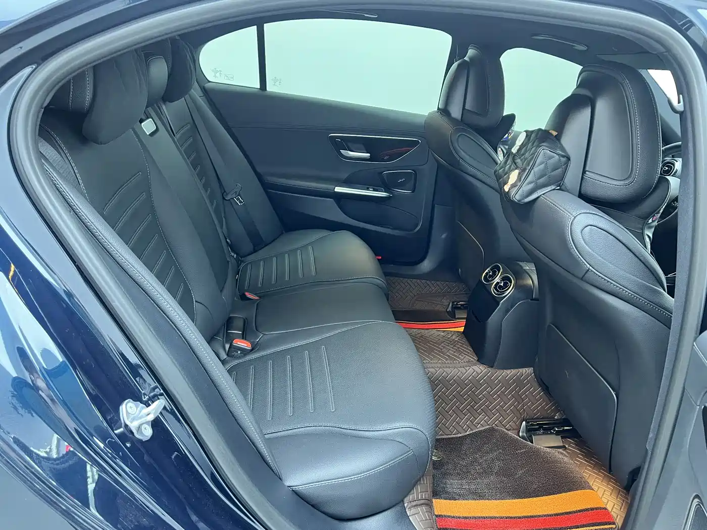 Mercedes-Benz C-Class 2023 Facelift C 200 L Sport Edition фото 13