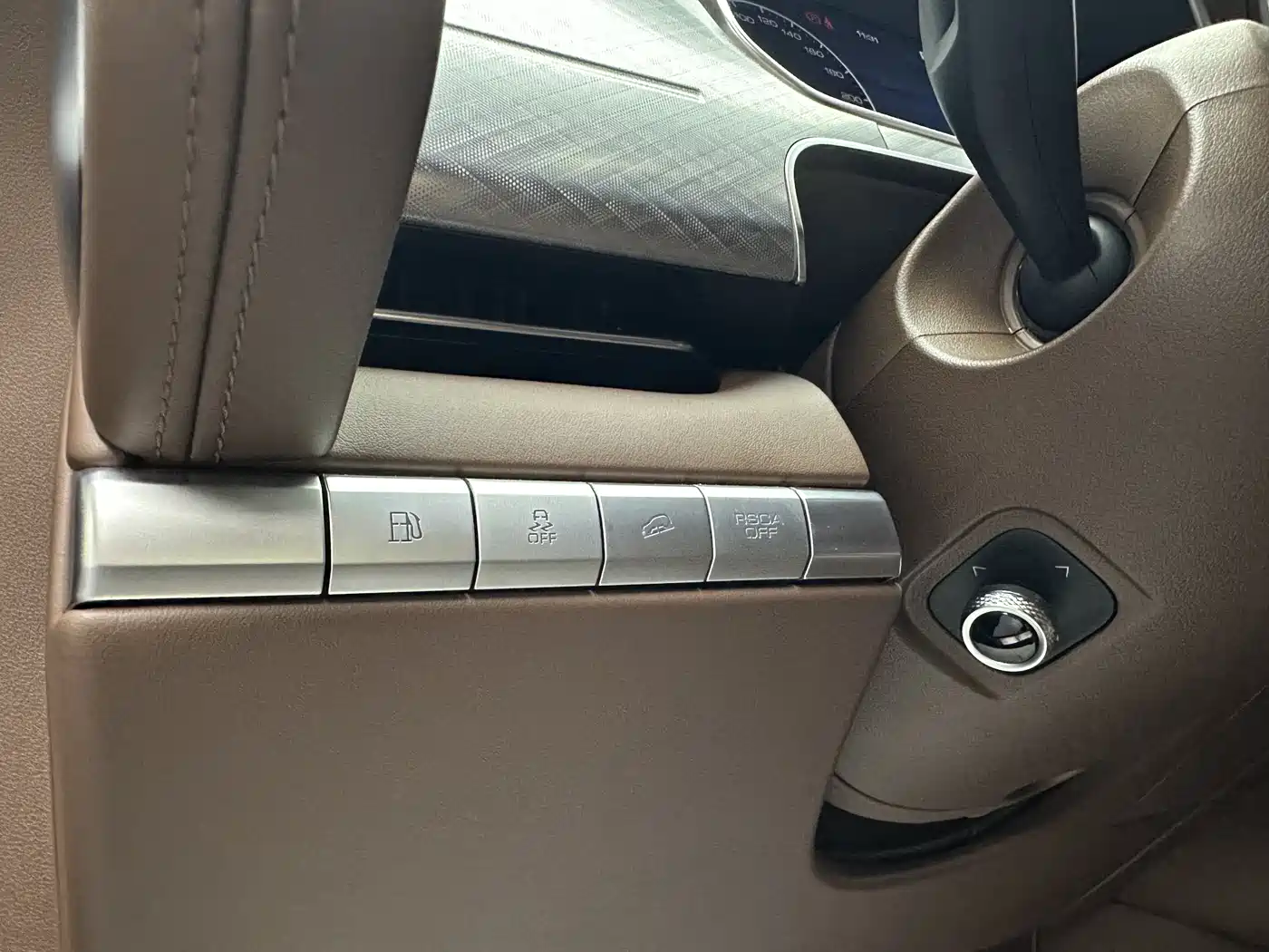 TANK TANK 700 NEW ENERGY