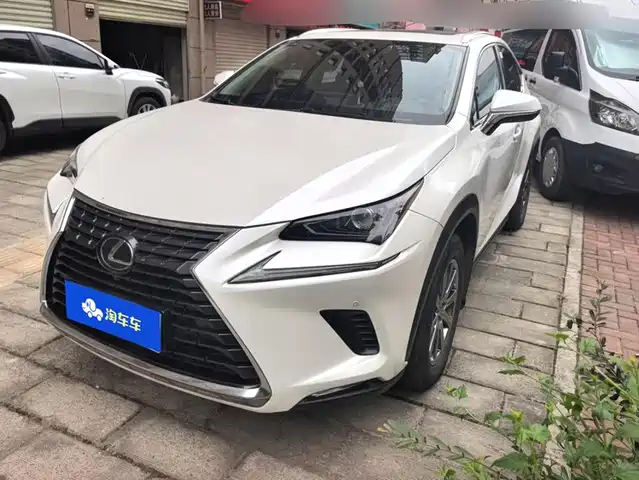 Lexus NX 2019
