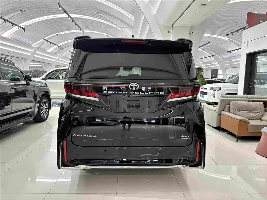 Toyota Vellfire 2026 2025 Crown Hybrid 2.5L Ink Gold Executive Edition