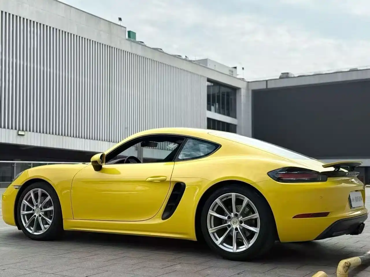 Porsche 718 2018 Cayman 2.0T фото 4