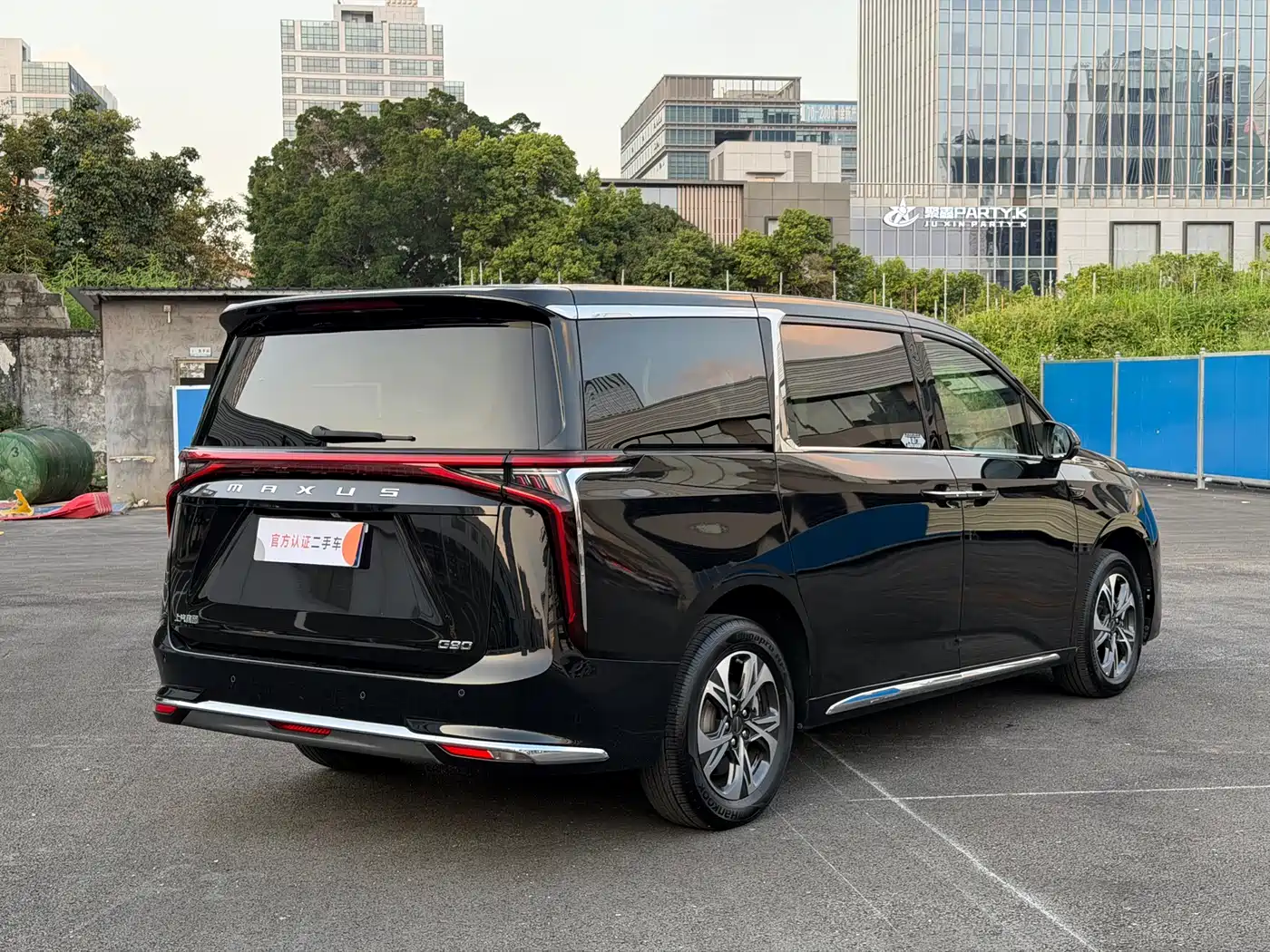 SAIC Maxus Maxus G90 2024 2.0T Galaxy 7-Seater фото 13