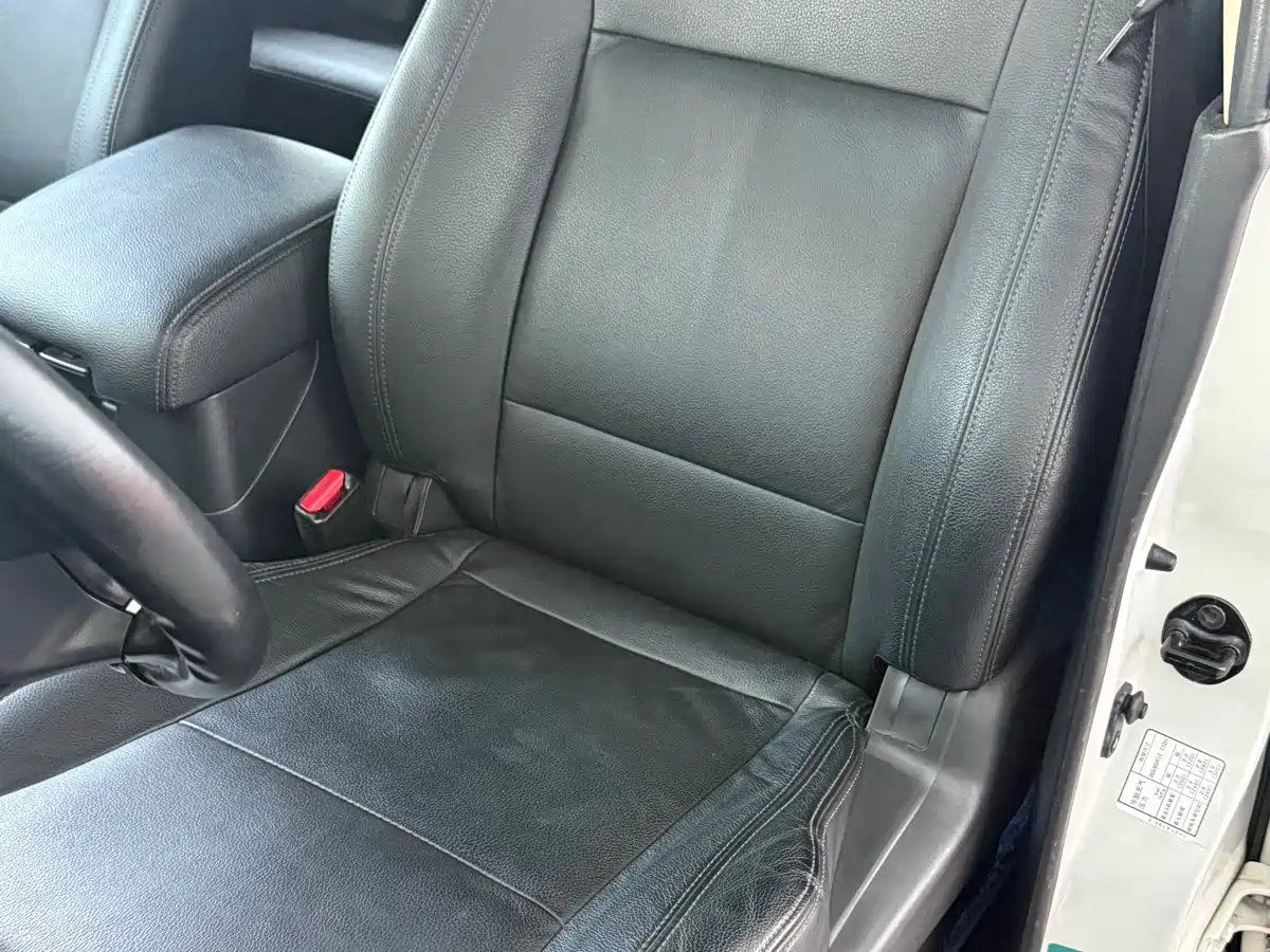 Mitsubishi Pajero (Import) 2020 3.0L Automatic Premium Edition фото 14