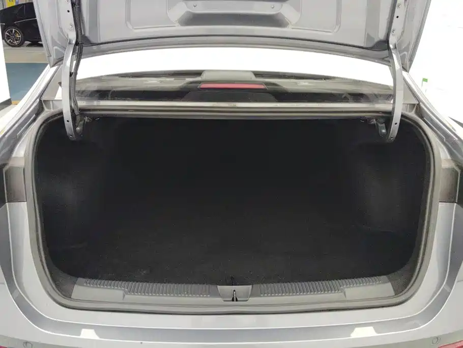 Roewe i5 2025 2024 1.5L CVT Prestige Edition