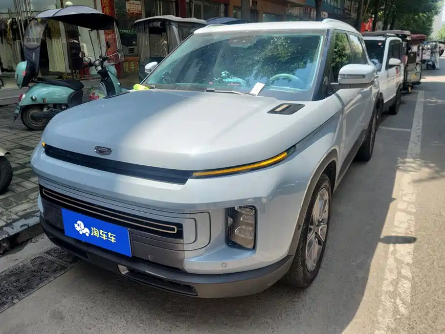 Geely ICON 2020 1.5TD i9 BSG