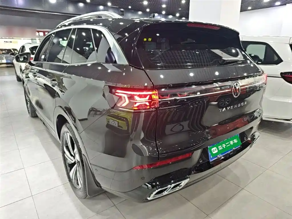 Volkswagen Talagon 2024 380TSI 4WD R-Line Cruise Shared Edition фото 5