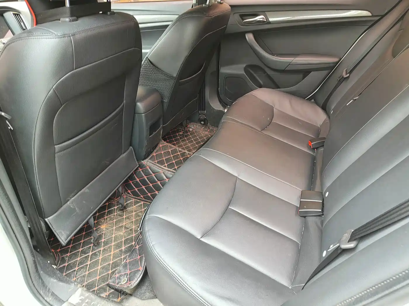 Roewe 360 2017 2017 1.5L Auto Luxury Edition