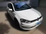 Photo 6 - Volkswagen Golf
