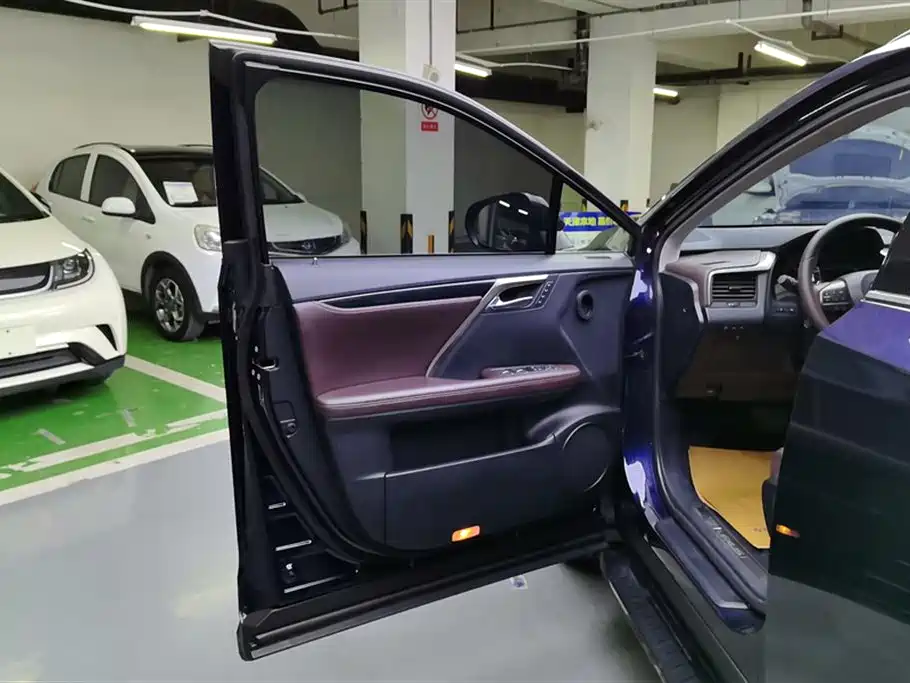 Lexus RX 2020 Facelift 300 AWD Elegance Edition фото 7