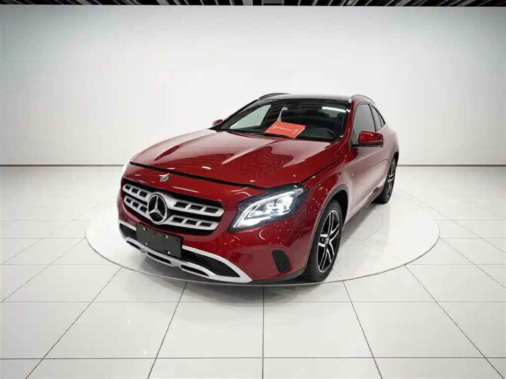 Mercedes-Benz GLA 2017 GLA 200 Fashion