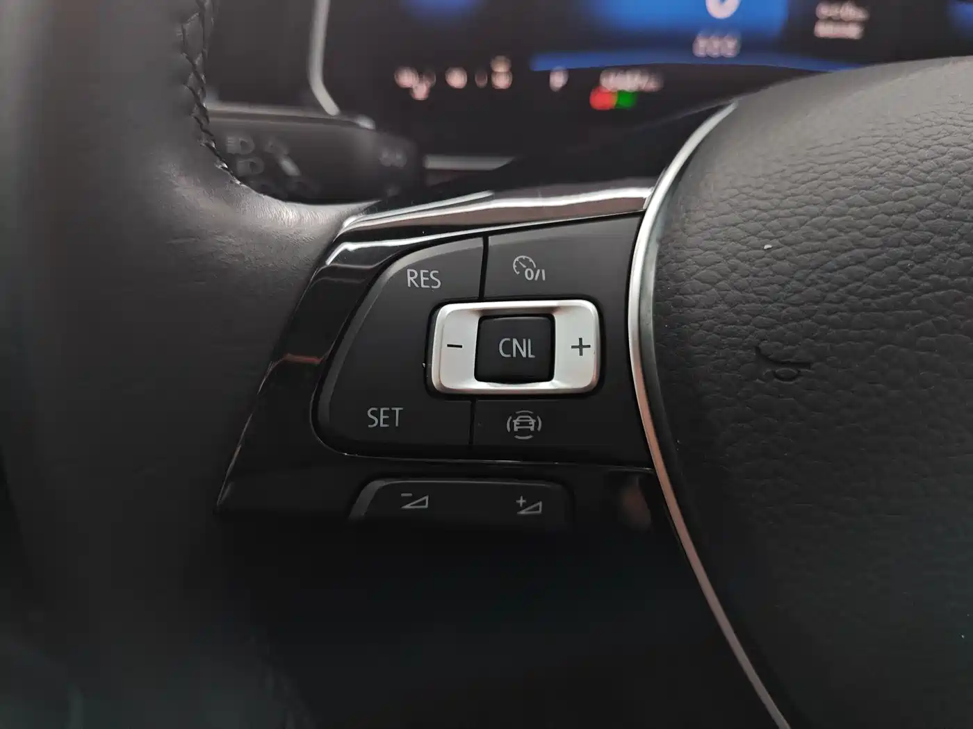 Volkswagen Sagitar 2021 280TSI DSG Surpassing Edition фото 12
